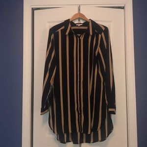 Como Vintage Long/ Tunic-Like Striped Button Down